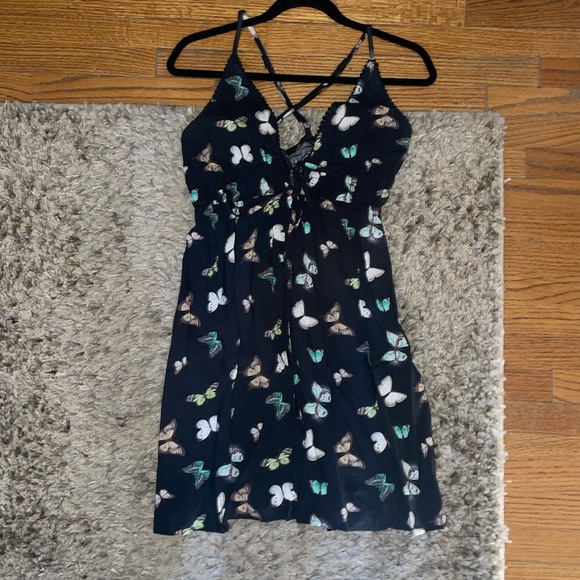 Forever 21 Dresses & Skirts - New, butterfly summer dress